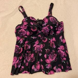 Torrid Tankini in a size 2 (equals 2XL/ 16)